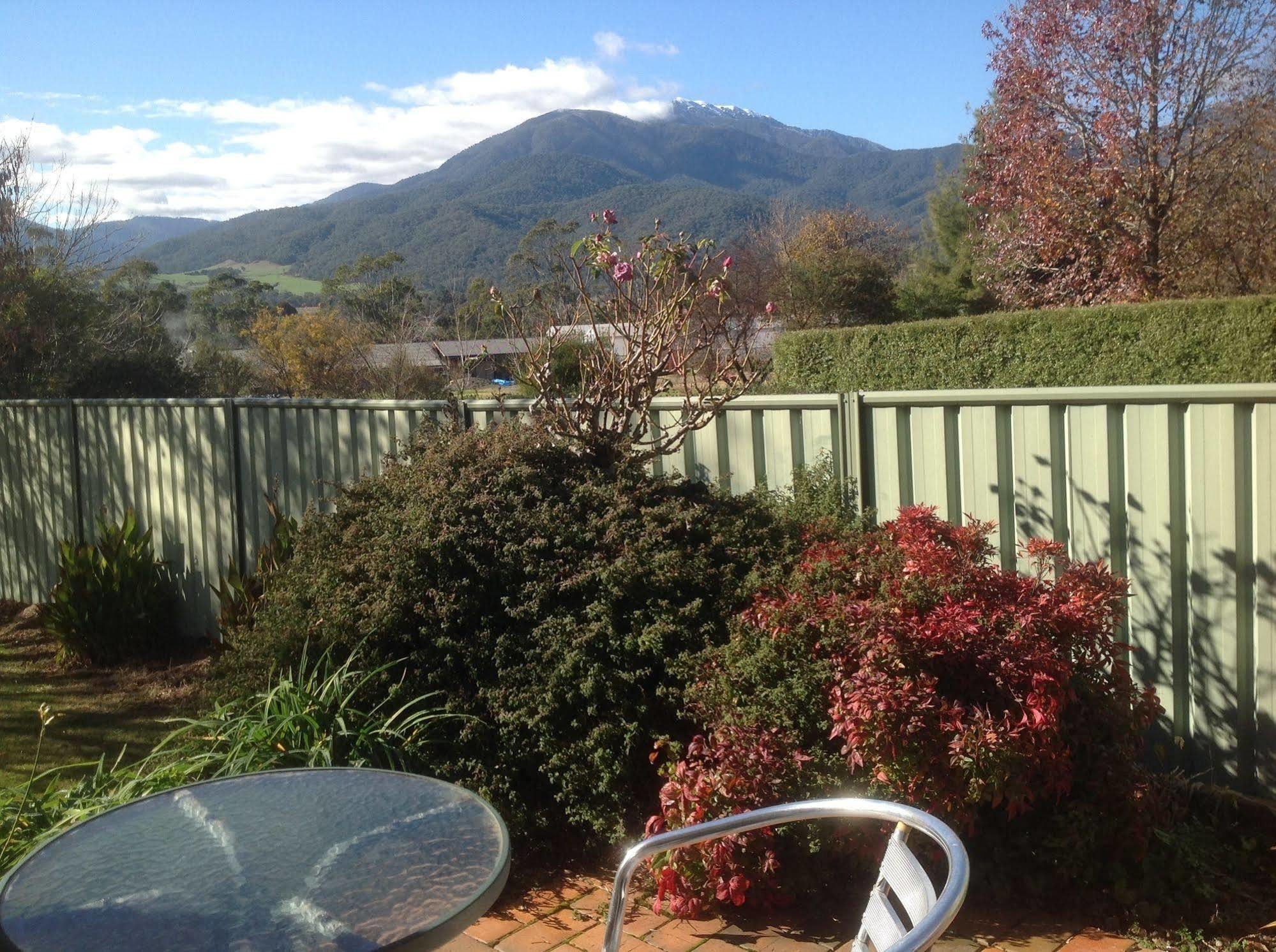 Bogong Moth Motel Mount Beauty Exteriör bild