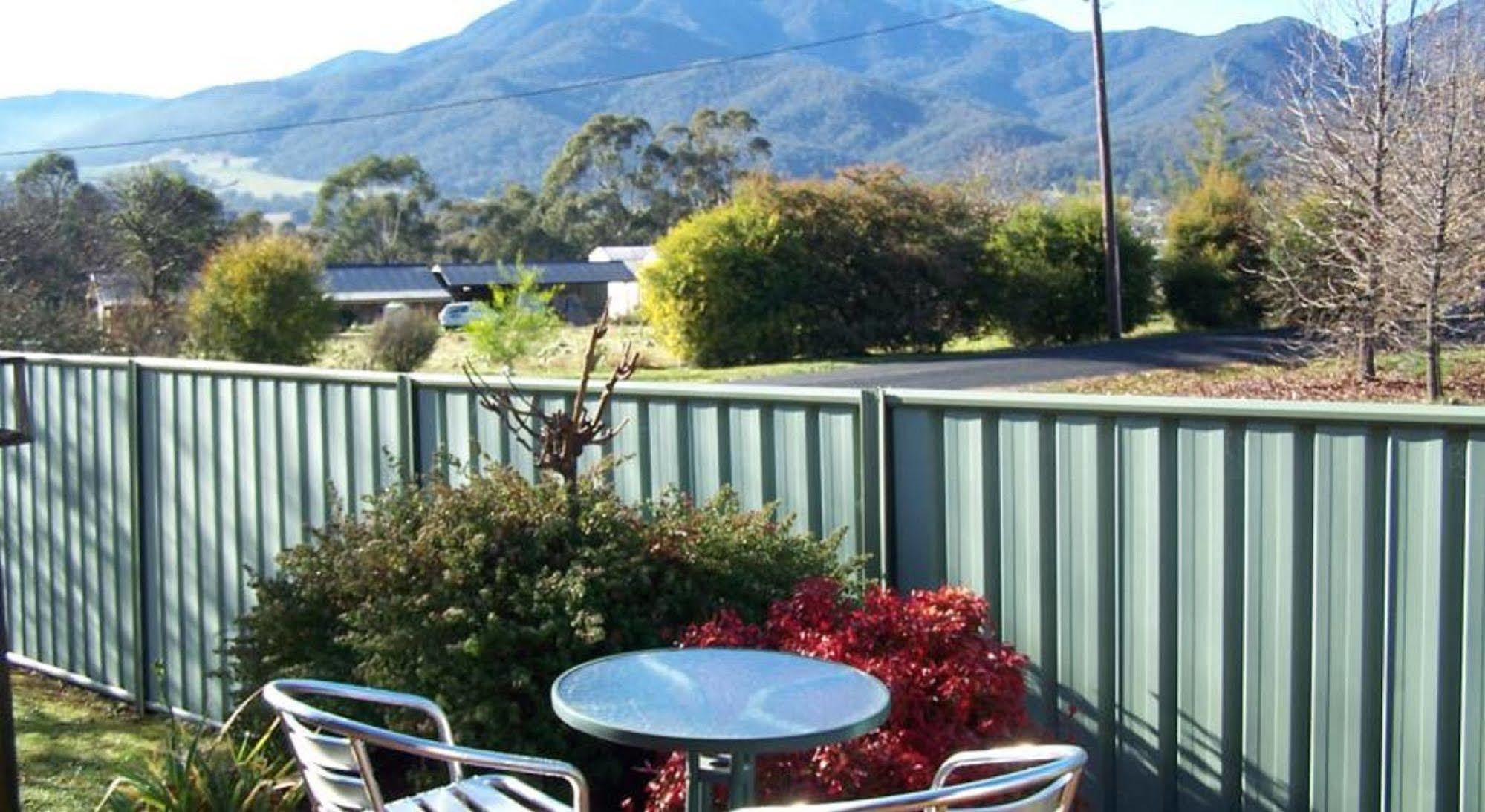Bogong Moth Motel Mount Beauty Exteriör bild