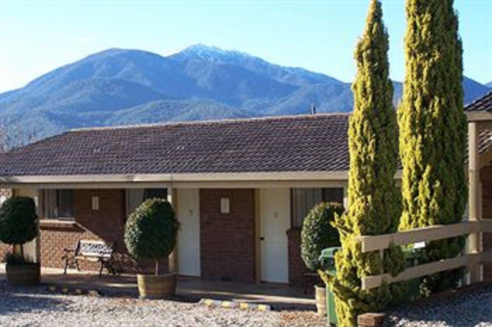 Bogong Moth Motel Mount Beauty Exteriör bild