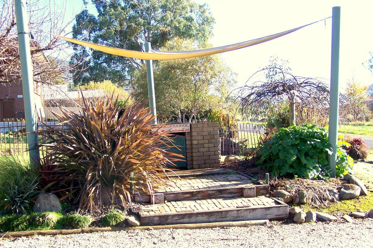 Bogong Moth Motel Mount Beauty Exteriör bild
